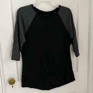 Pact baseball tee EUC medium